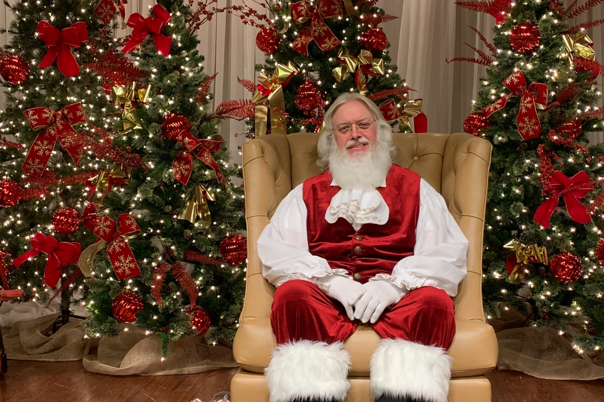 Photos with Santa – Farmview Market