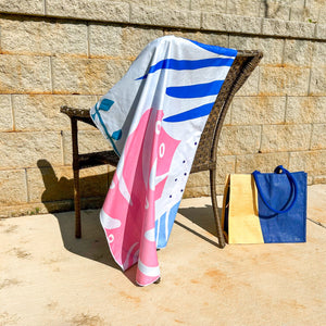 Buzzee Compact Beach Towel - Blue Palm
